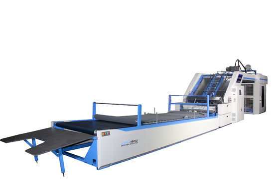 Máquina de montaje de papel de alta precisión 200 m/min para 1900 * 1900 mm