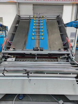 Gfs 200m/min Máquina laminadora de flauta de alta velocidad con alimentación superpuesta y control de servo para tablero