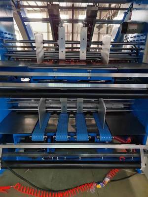 Máquina laminadora de flauta de 5 capas de hoja a hoja con control servo para laminación de papel corrugado y producción de productos laminados multicapa