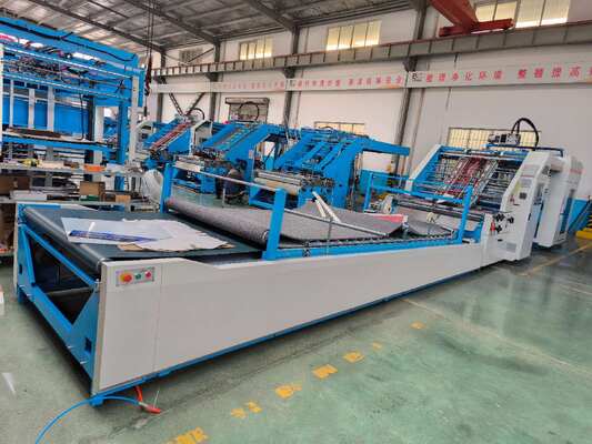 Máquina laminadora de flauta automática que admite producción de laminación de cartón corrugado de alto volumen y laminación litográfica