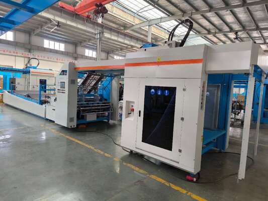Tamaño mínimo de la hoja 400X380mm Laminador de papel de flauta automática soporta tamaño máximo de papel 1500X1500mm o 1700X1700mm y máquina de laminado
