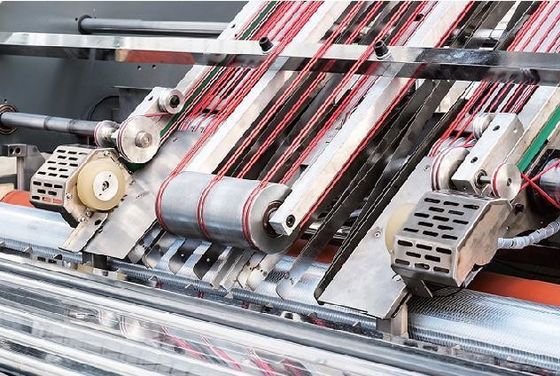 máquina que lamina de la cartulina de 1700m m con la velocidad de Flip Flop Stacker Intelligent High