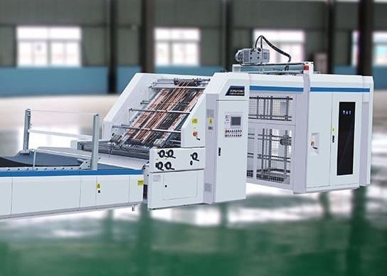 150m/Min Automatic Litho Laminator 1700x1700m m acanaló pegar control de motor servo