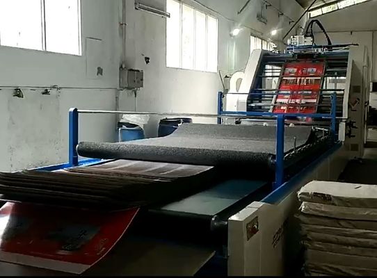 Máquina que lamina de la caja de la flauta del papel de la cartulina acanalada del montaje automática