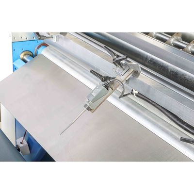 exactitud del laminador de la cartulina acanalada de la velocidad de 1900m m alta