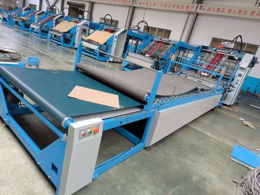 Máquina laminadora de flauta automática diseñada para soportar tareas de laminación de cartón corrugado y laminación litográfica de alta velocidad